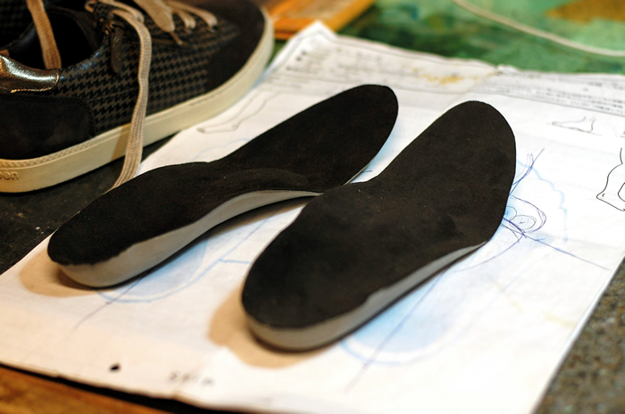 DSC_0204insole.jpg