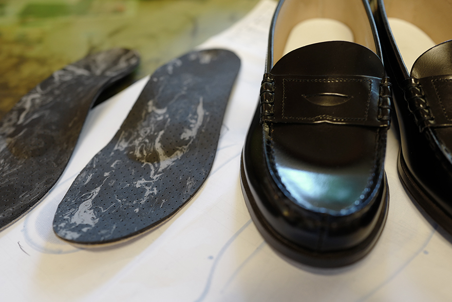 L1090323insole.jpg